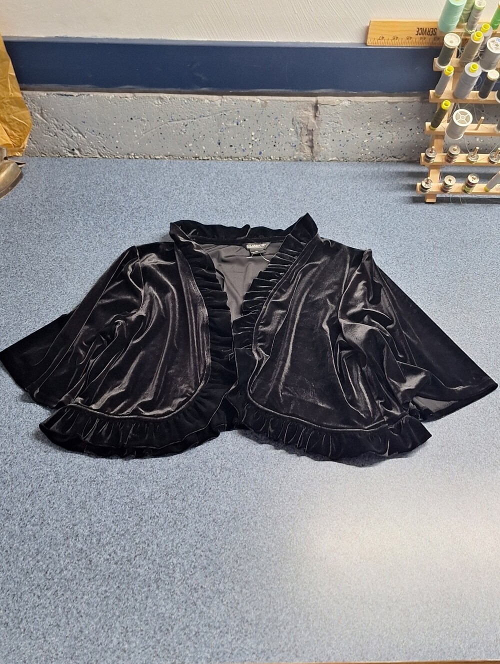 Glamour Velvet Cropped Shrug with Ruffle Trim, XL, Style#5LV634Y, NWT - Picture 6 of 10